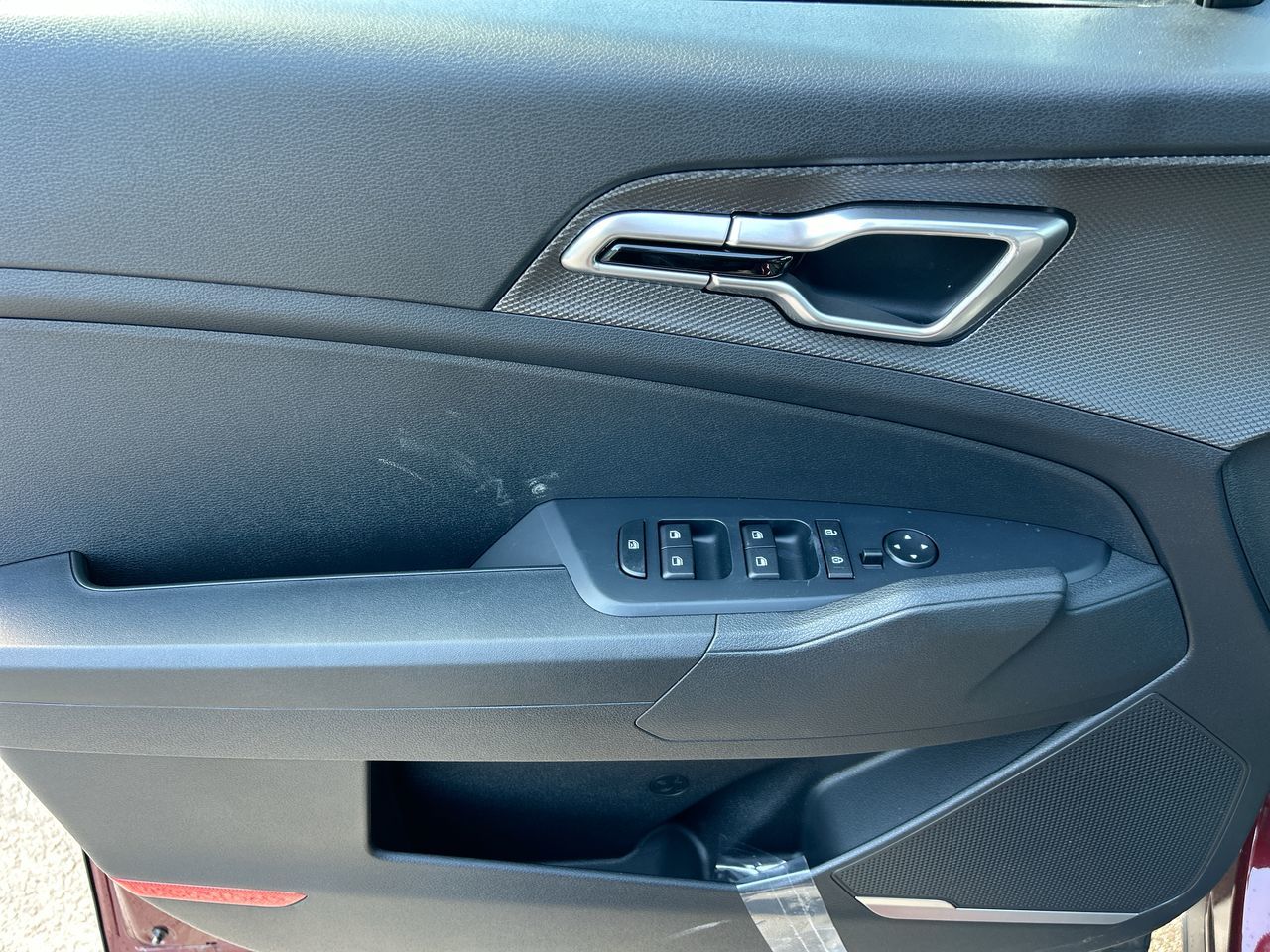2025 Kia Sportage in Mississauga, Ontario