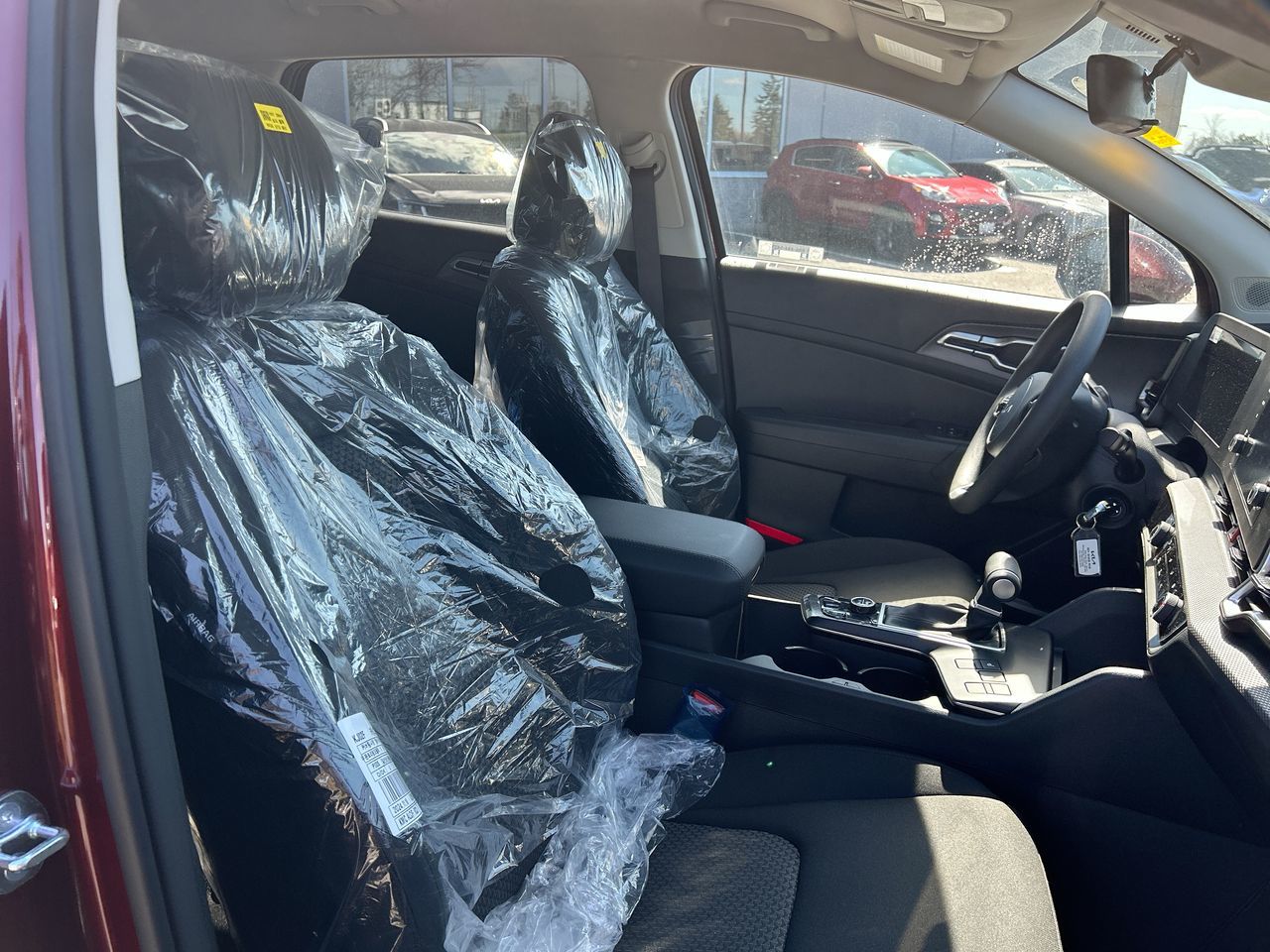2025 Kia Sportage in Mississauga, Ontario