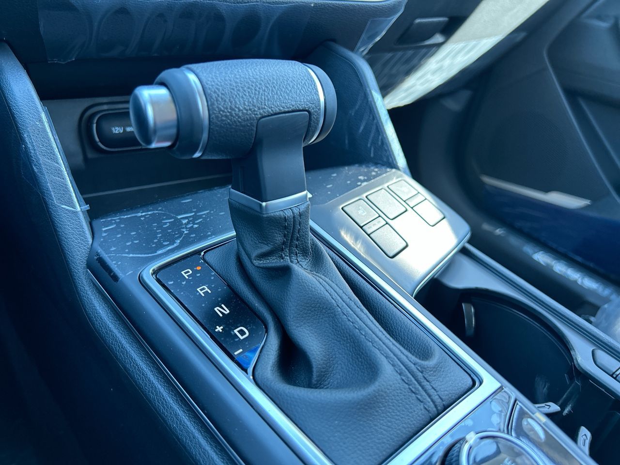 2025 Kia Sportage in Mississauga, Ontario