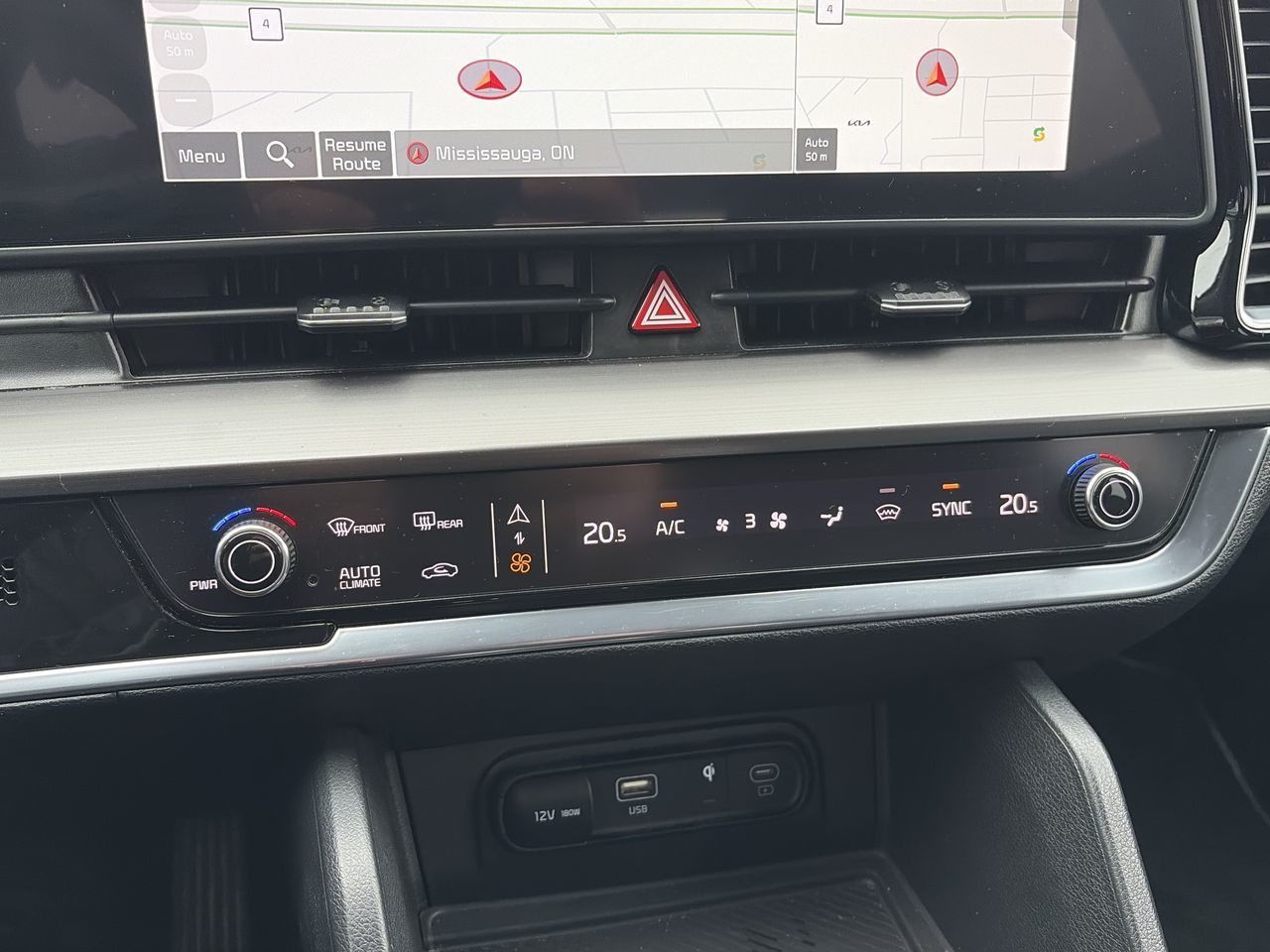2025 Kia Sportage in Mississauga, Ontario