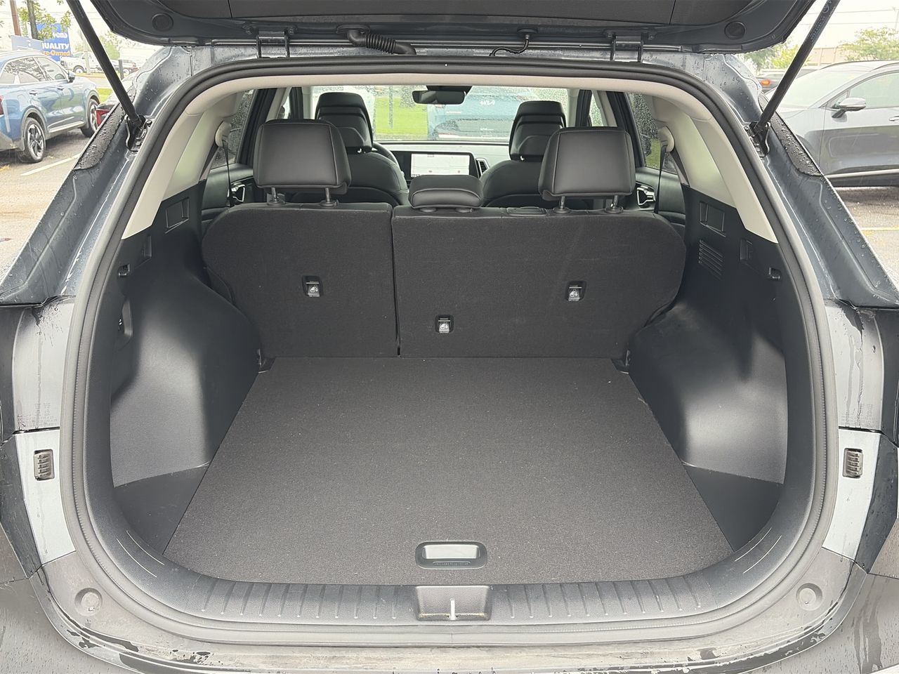 2025 Kia Sportage in Mississauga, Ontario