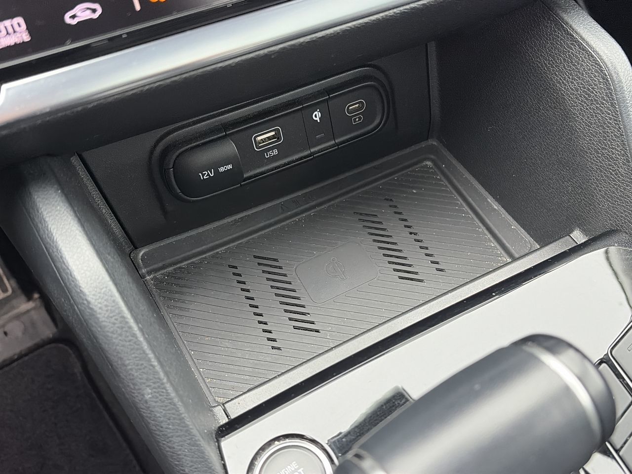2025 Kia Sportage in Mississauga, Ontario