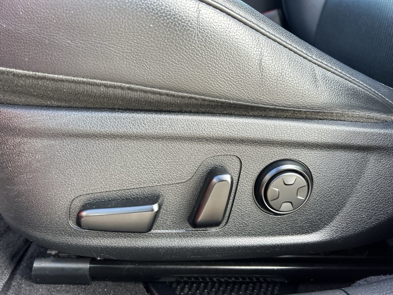 2019 Kia Stinger in Mississauga, Ontario