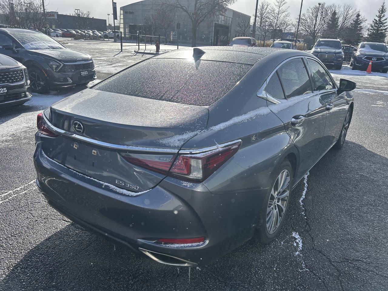 2019 Lexus ES