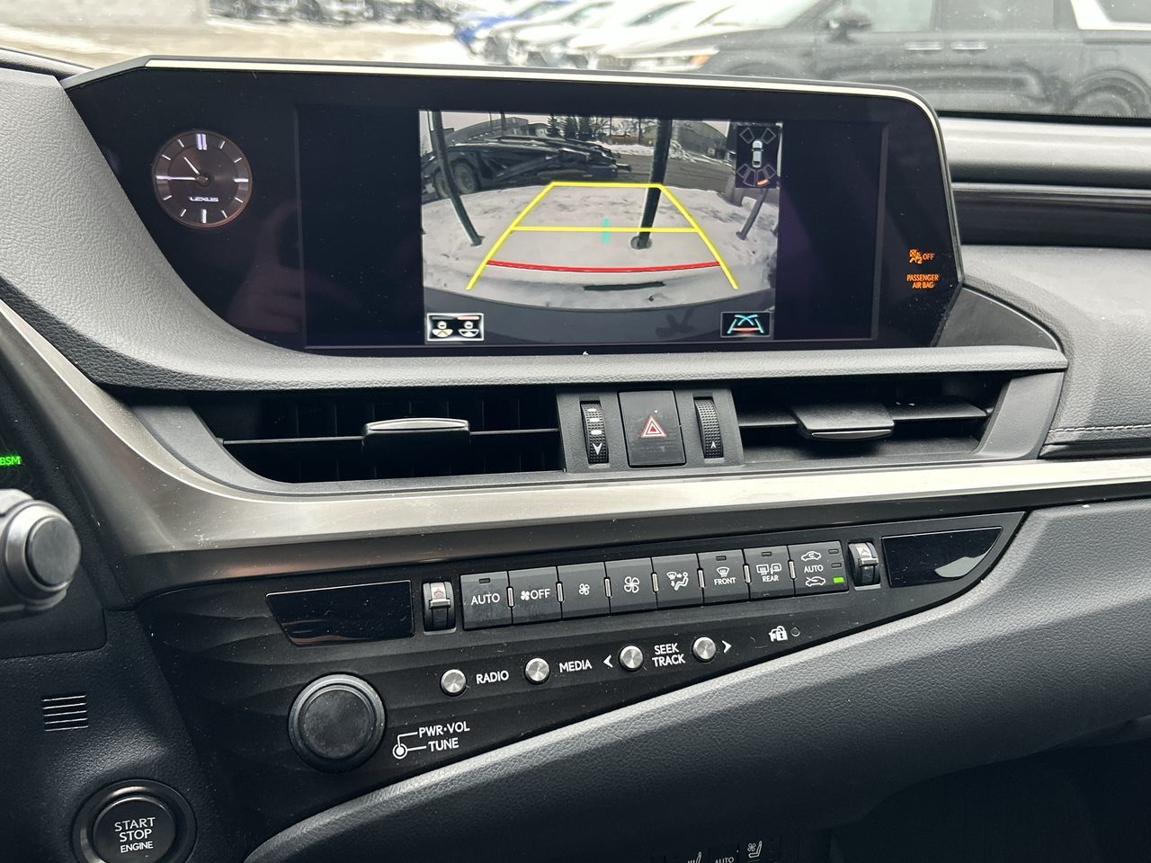 2019 Lexus ES in Mississauga, Ontario