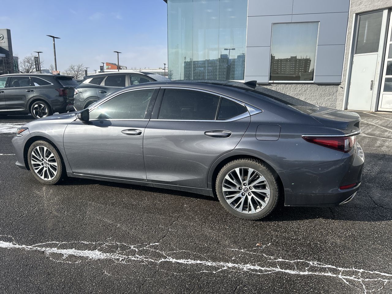 2019 Lexus ES