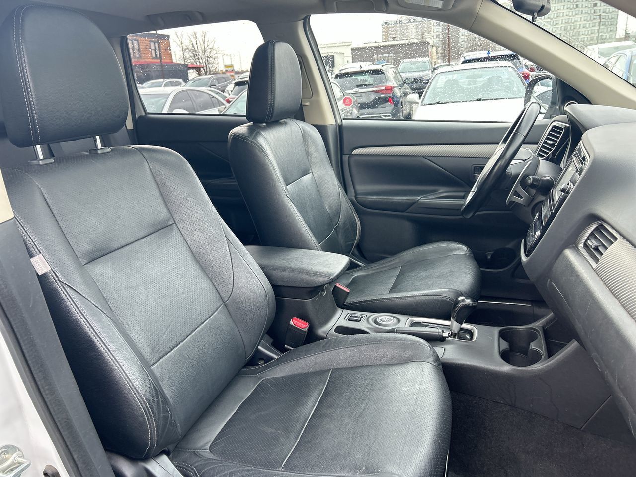 Mitsubishi Outlander  2014 à Mississauga, Ontario