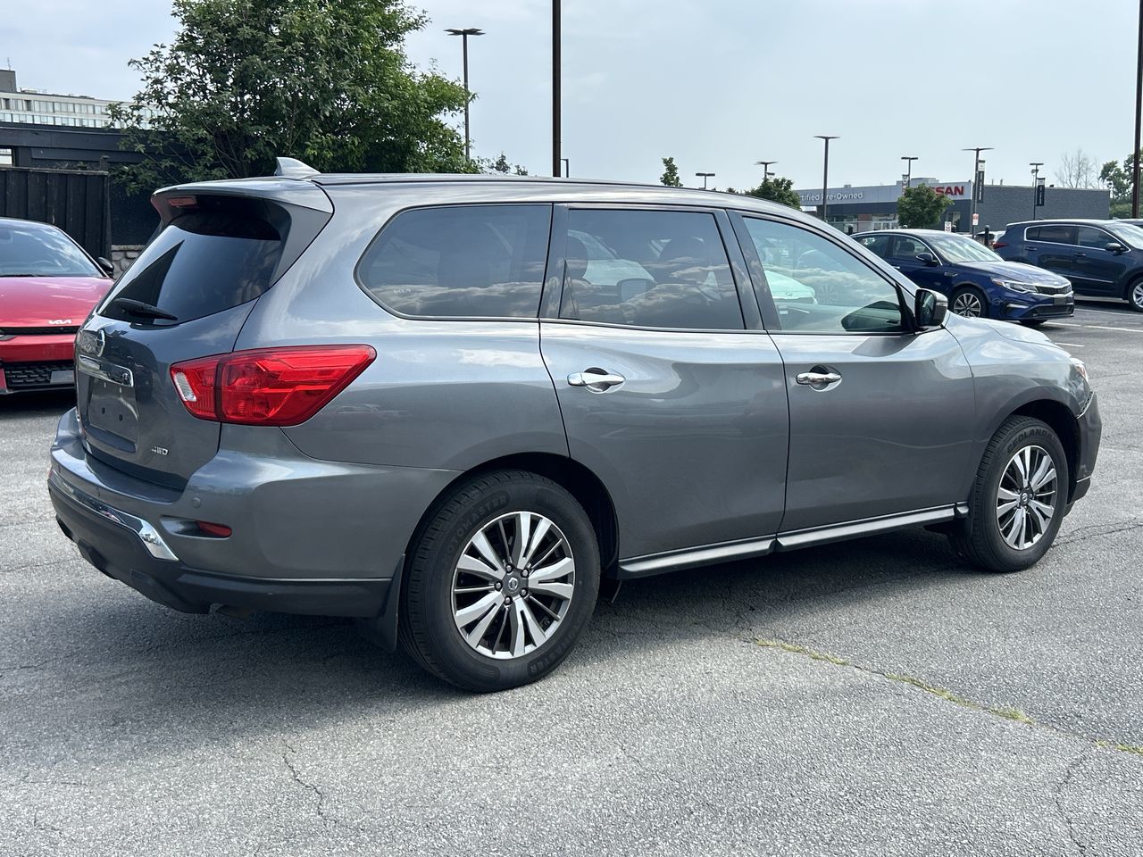 2019 Nissan Pathfinder in Mississauga, Ontario