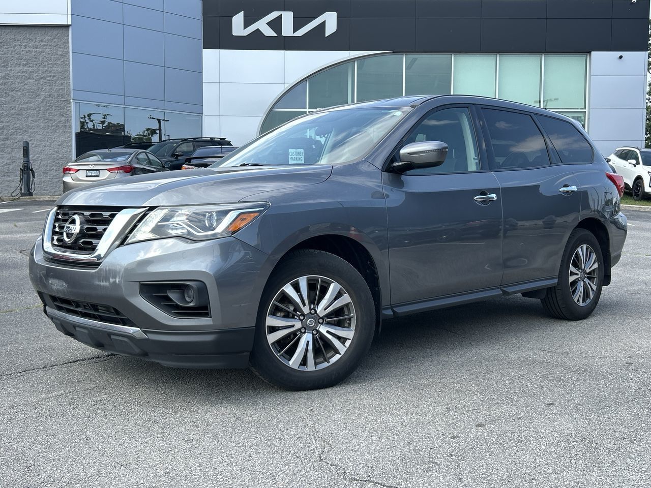 2019 Nissan Pathfinder in Mississauga, Ontario