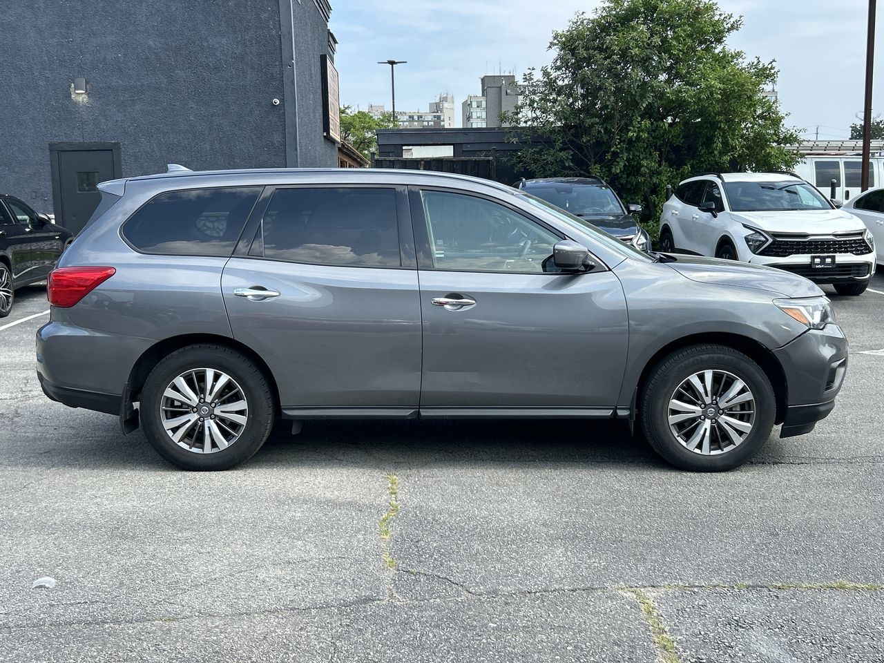 2019 Nissan Pathfinder in Mississauga, Ontario