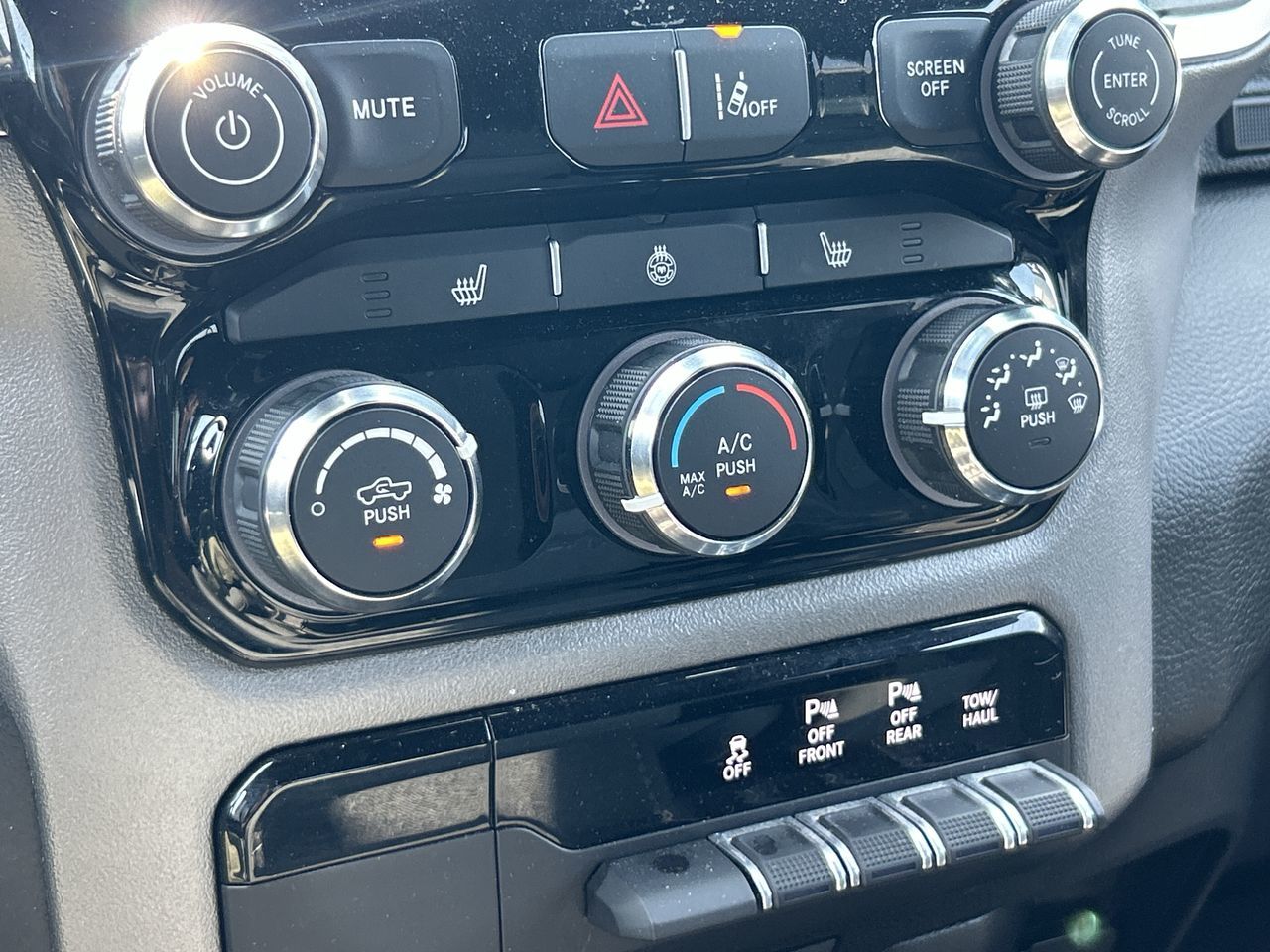 2025 Ram 1500 in Mississauga, Ontario