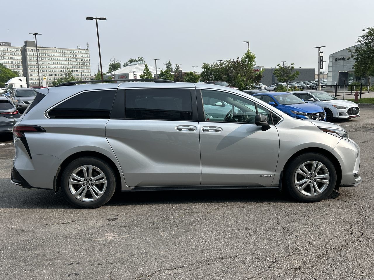 Toyota Sienna Hybrid  2021 à Mississauga, Ontario