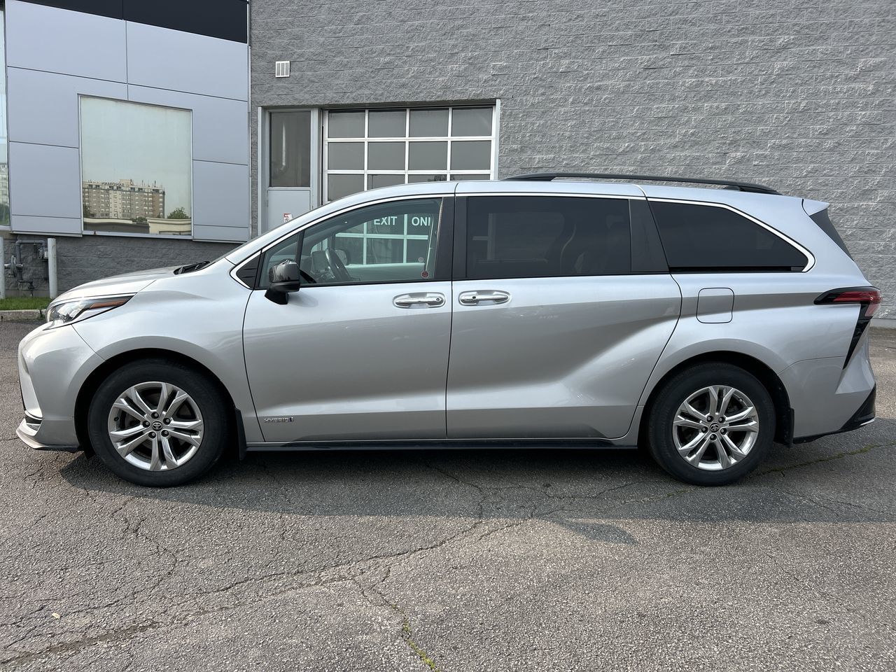 Toyota Sienna Hybrid  2021 à Mississauga, Ontario