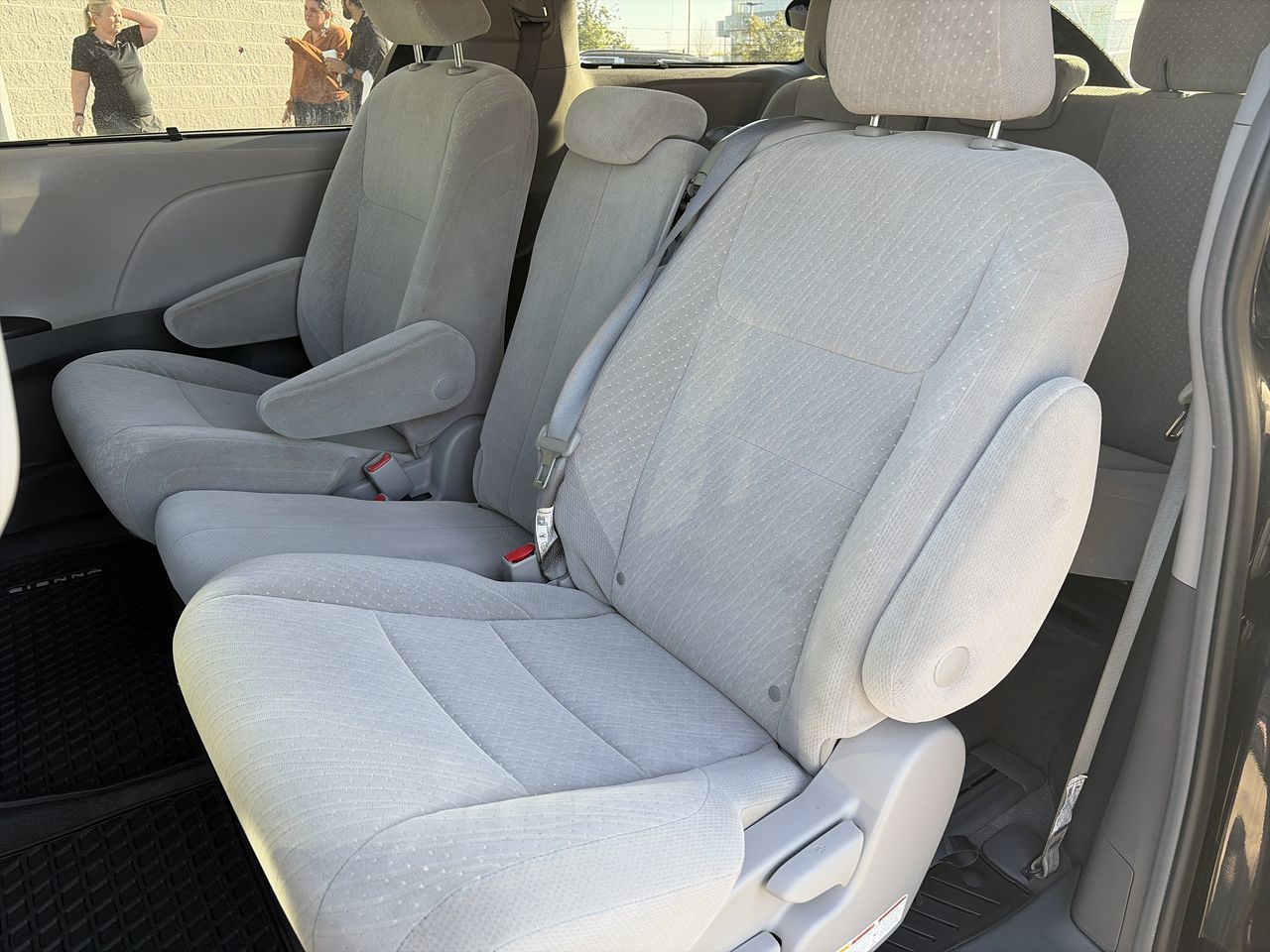 2018 Toyota Sienna in Mississauga, Ontario