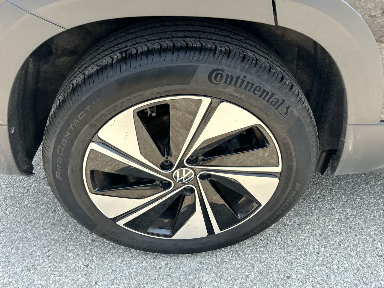 2024 Volkswagen Taos