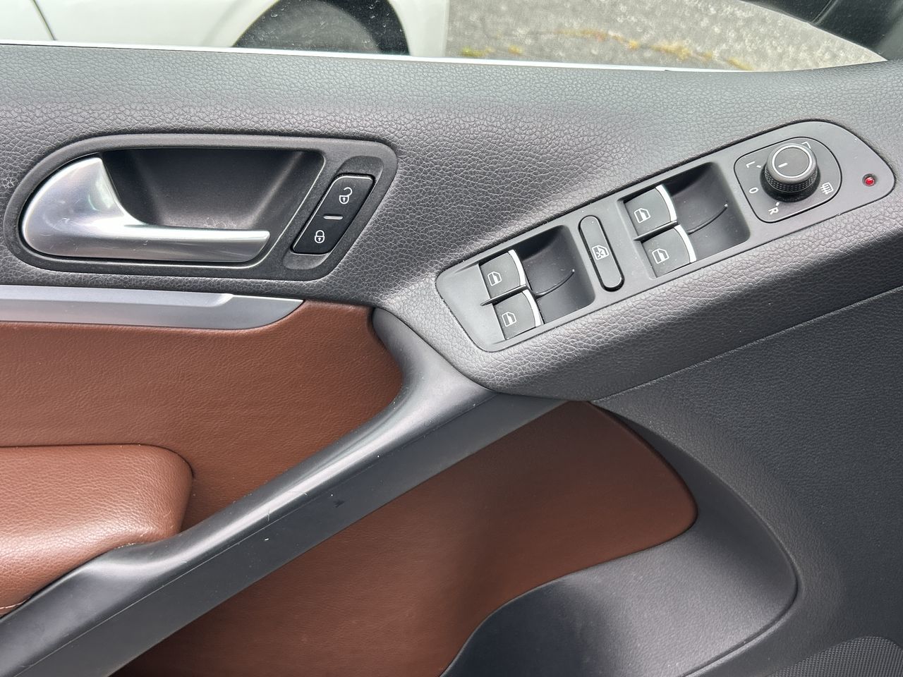 2016 Volkswagen Tiguan in Mississauga, Ontario