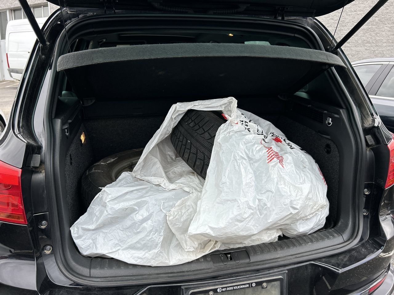 2016 Volkswagen Tiguan in Mississauga, Ontario