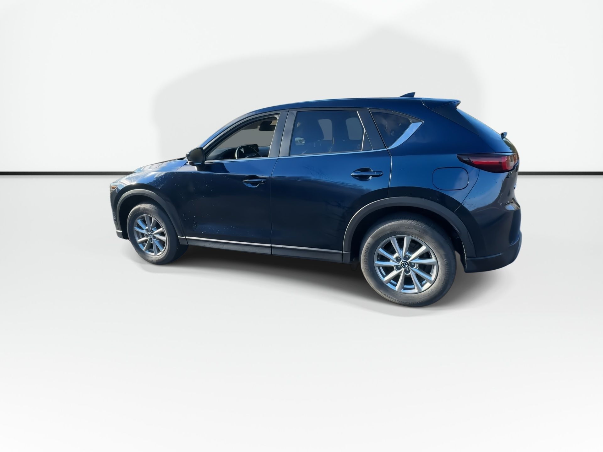Photo 2025 Mazda CX-5 GS | Cam | HtdSeat | USB | Warranty to 2030 #5