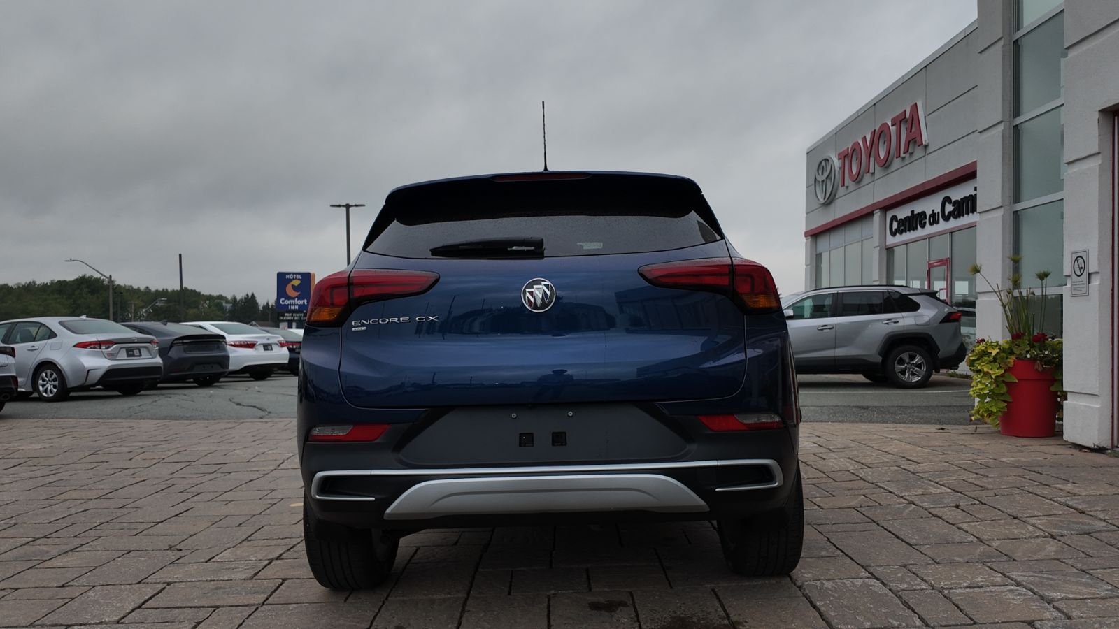 Photo 2023 Buick Encore GX Preferred #6