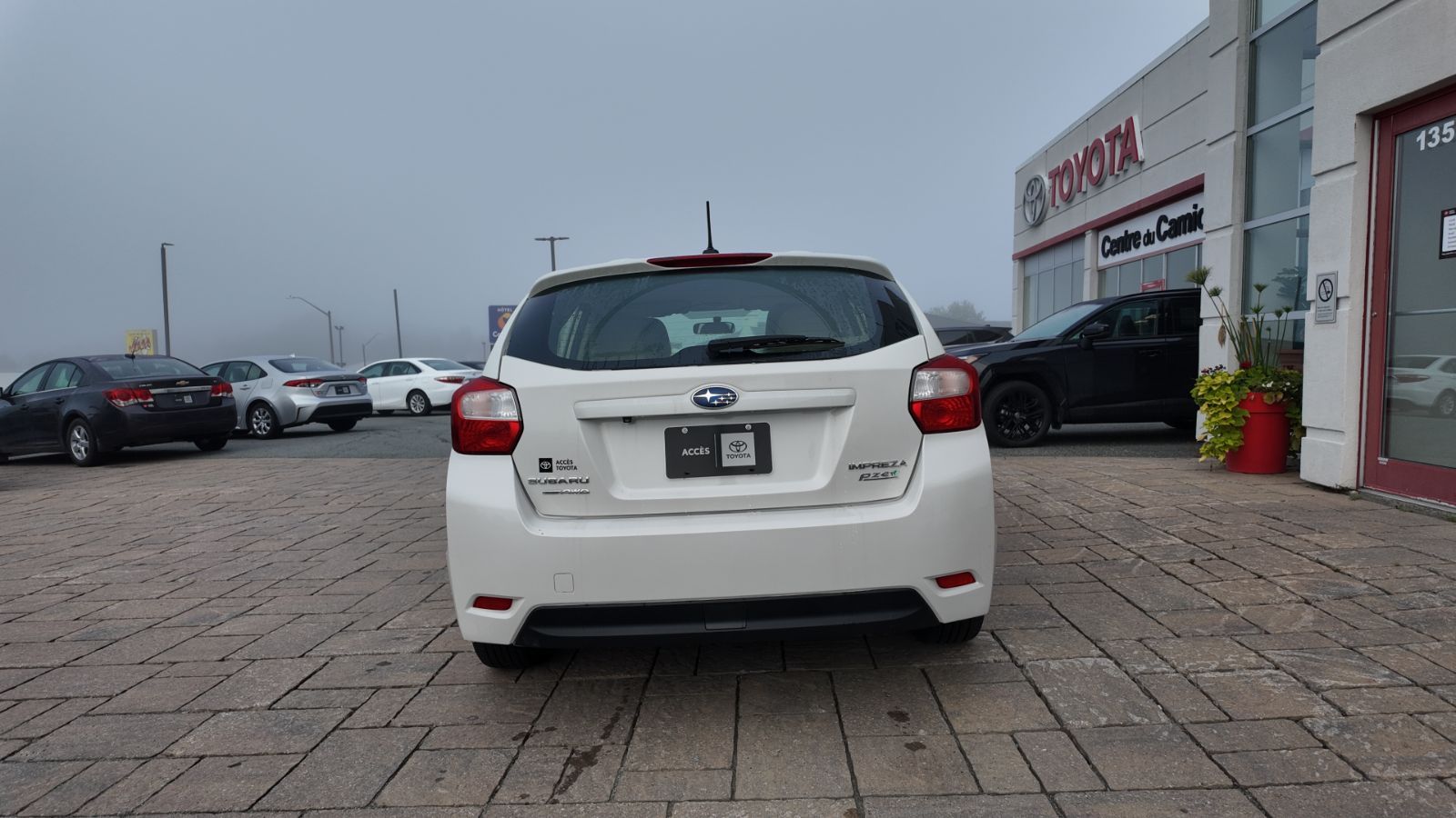 Photo 2016 Subaru Impreza 2.0i w/Touring Pkg #6