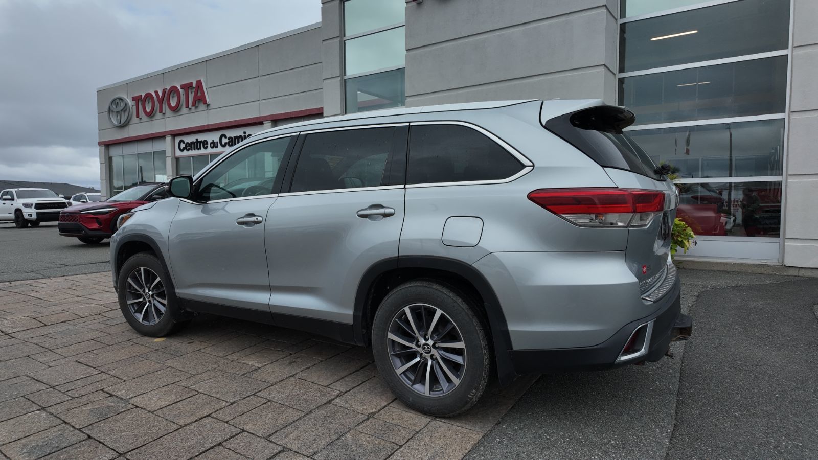 Photo 2019 Toyota Highlander XLE #5