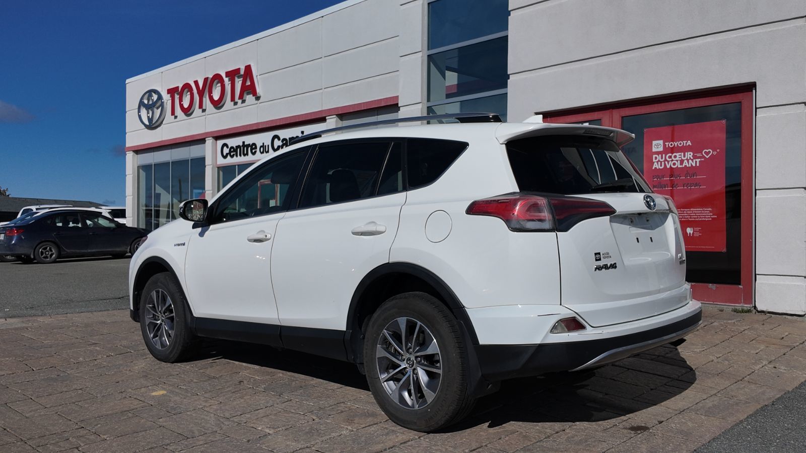 Photo Toyota RAV4 Hybrid LE+ 2018 #5