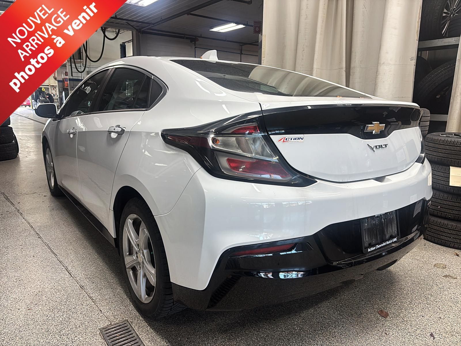 Photo 2019 Chevrolet Volt LT HYBRID #4