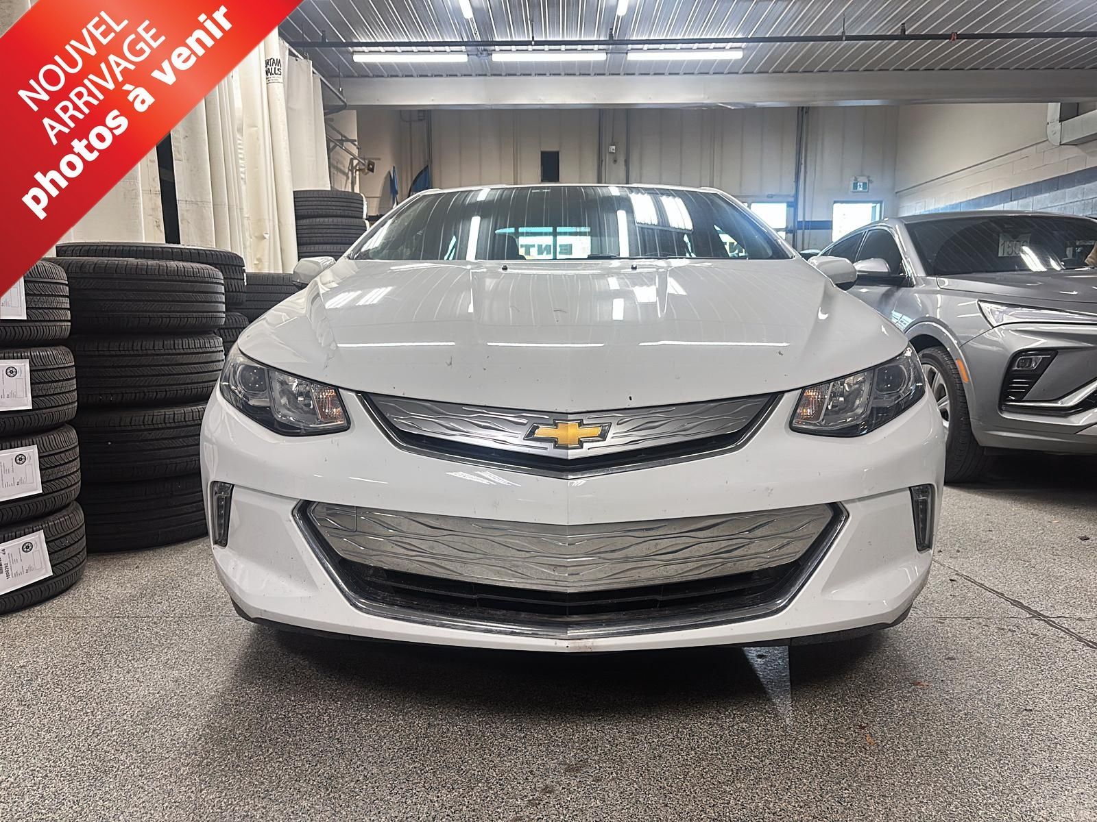 Photo 2019 Chevrolet Volt LT HYBRID #2