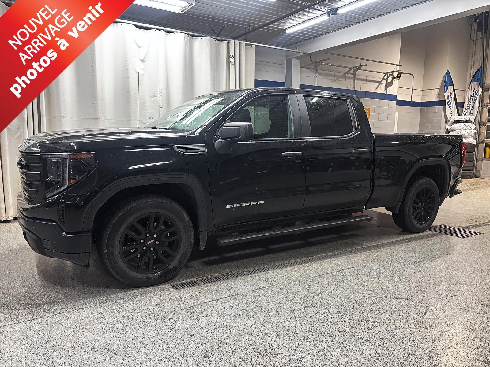 Photo 2022 GMC Sierra 1500 Pro - Crew Cab - Boite 6.5 #3