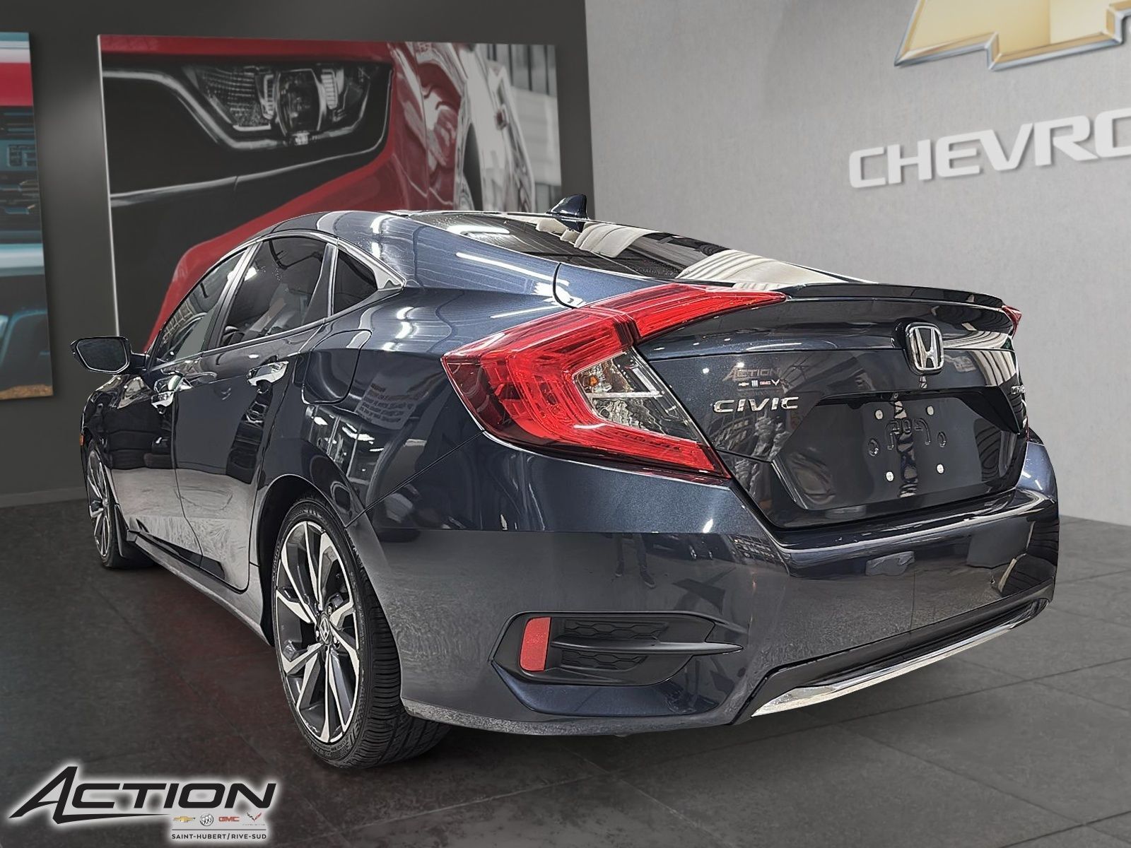 Photo Honda Civic Sedan Touring - Toit Ouvrant - 174hp 2019 #4