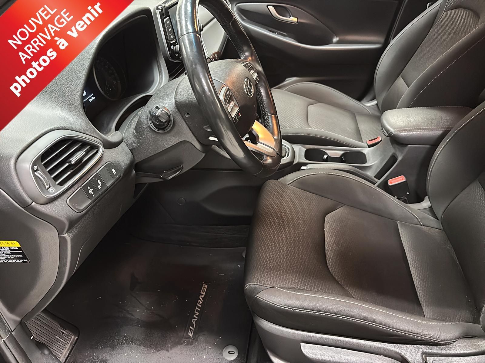 Photo 2018 Hyundai Elantra GT GT - BAS KILOMÉTRAGE #8