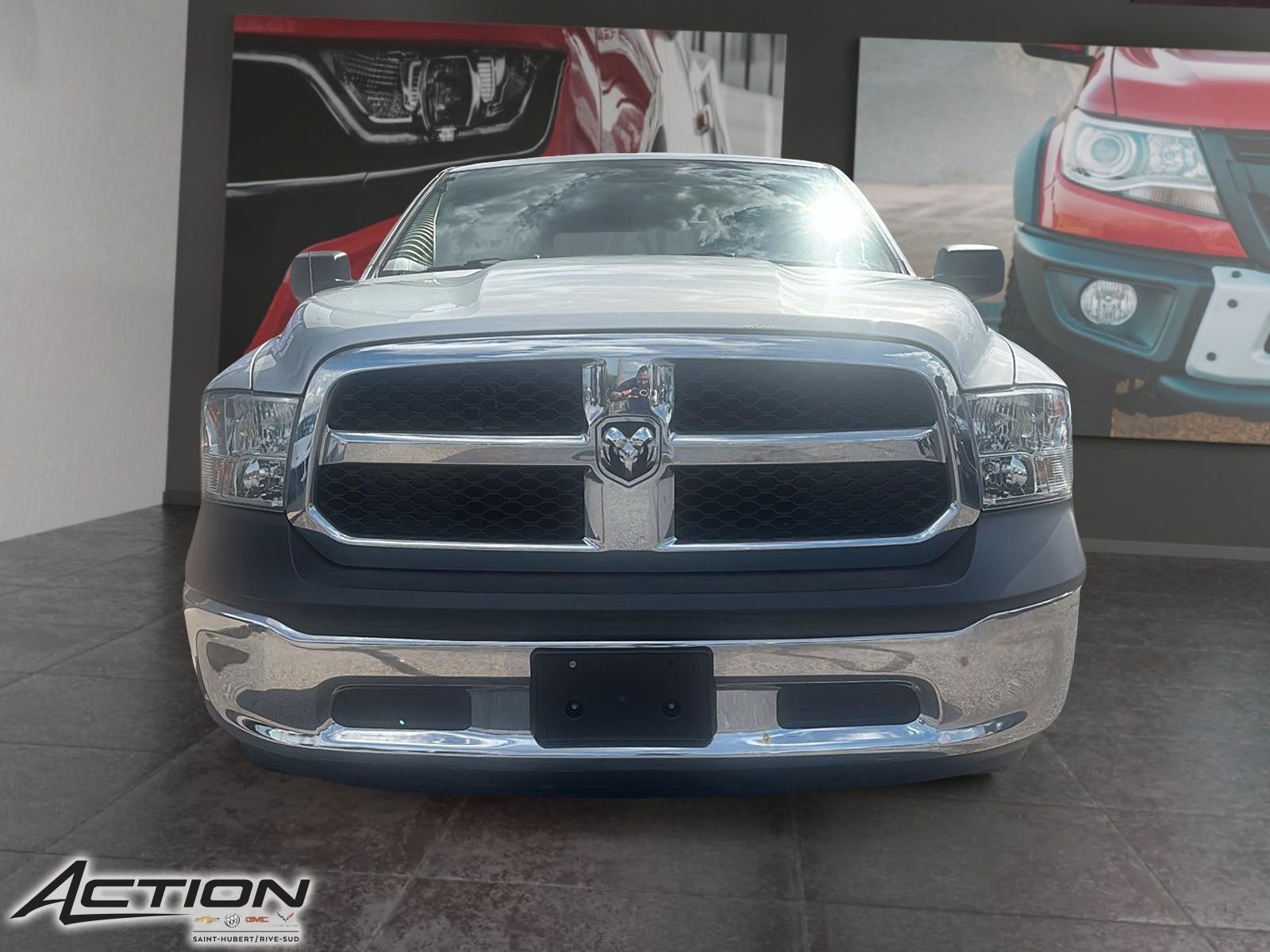 Photo Ram 1500 ST - 4X4 - Crew cab 2018 #2
