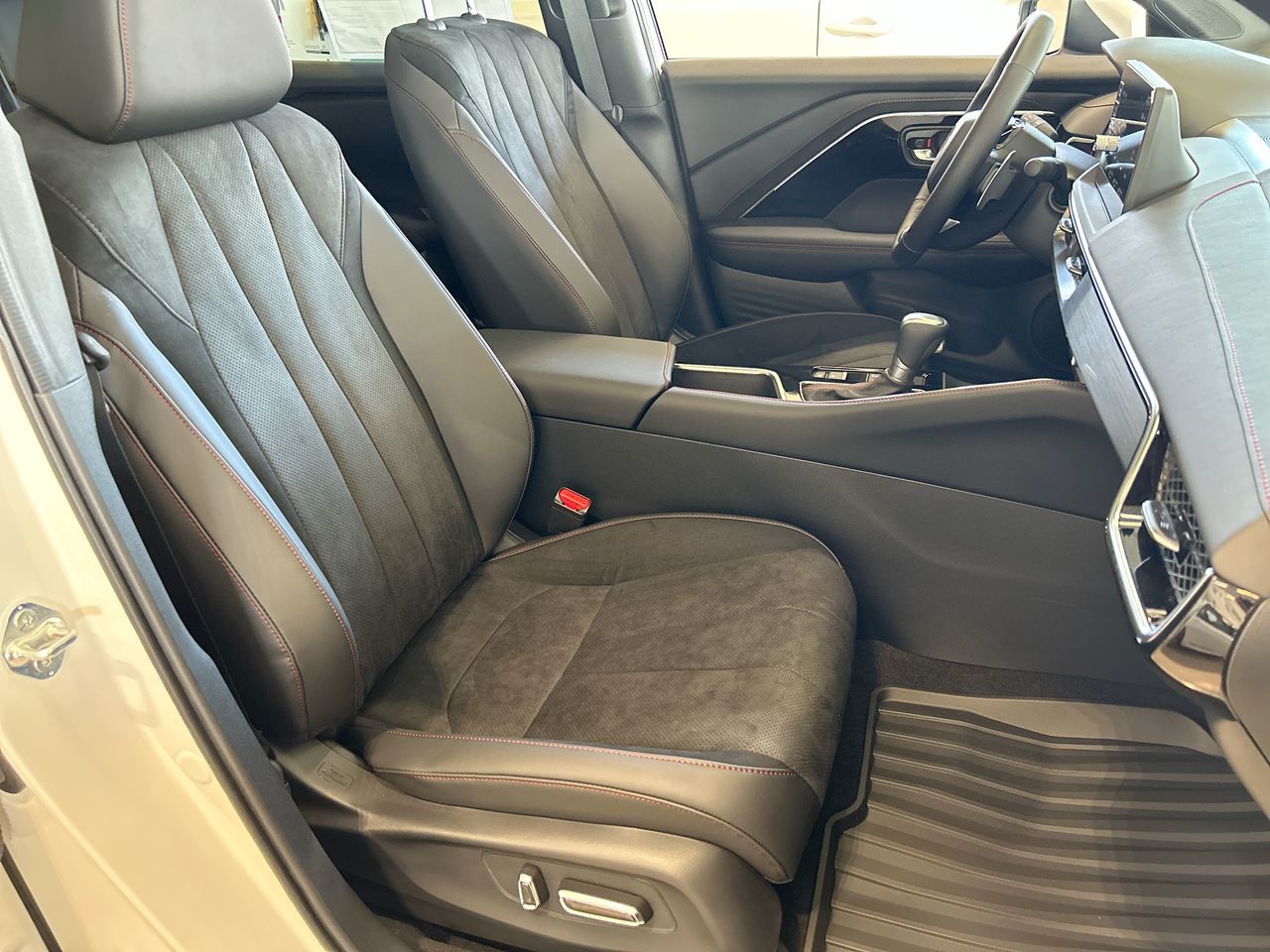 2025 Acura ADX