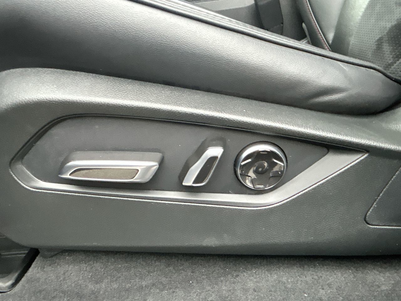 2023  MDX