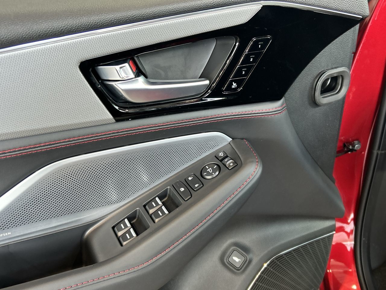 2025 Acura MDX