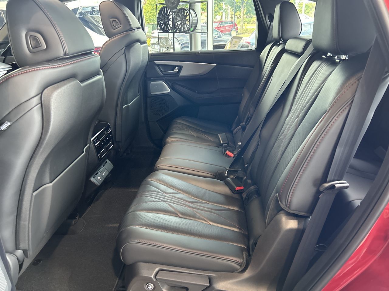 2025 Acura MDX