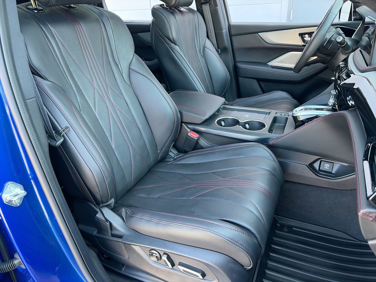 2025 Acura MDX