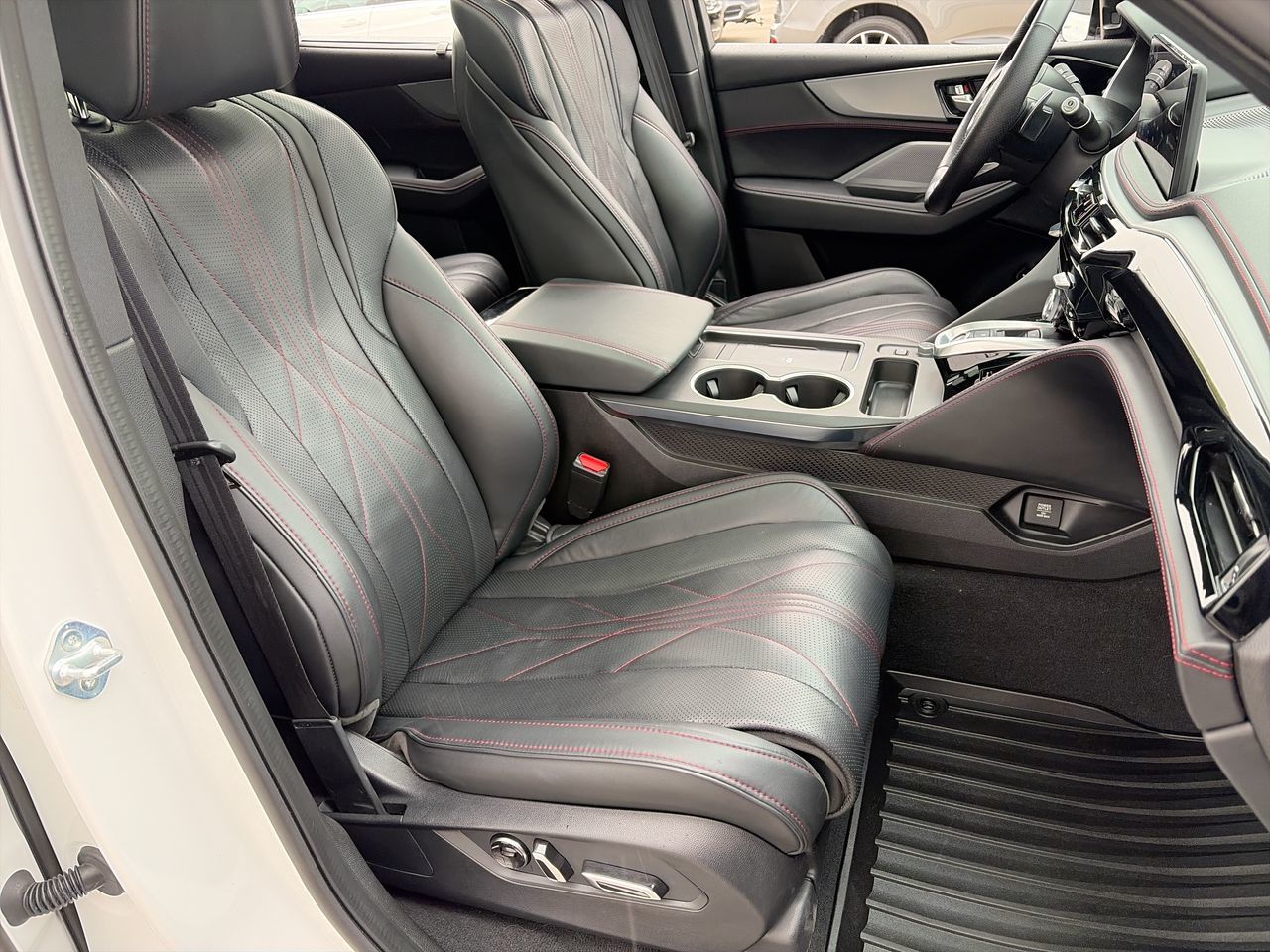 2025 Acura MDX