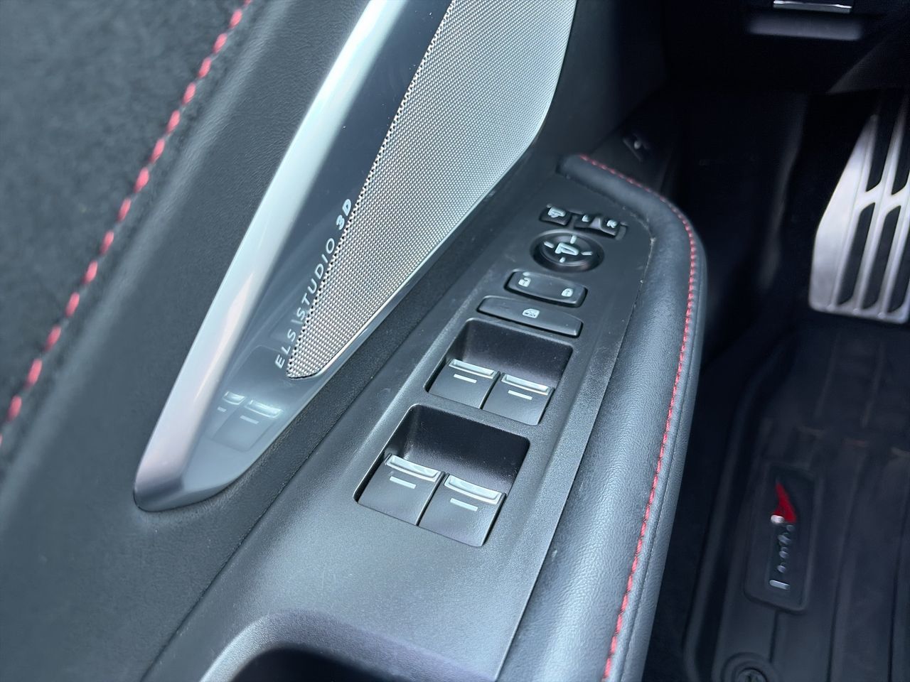 2023  RDX
