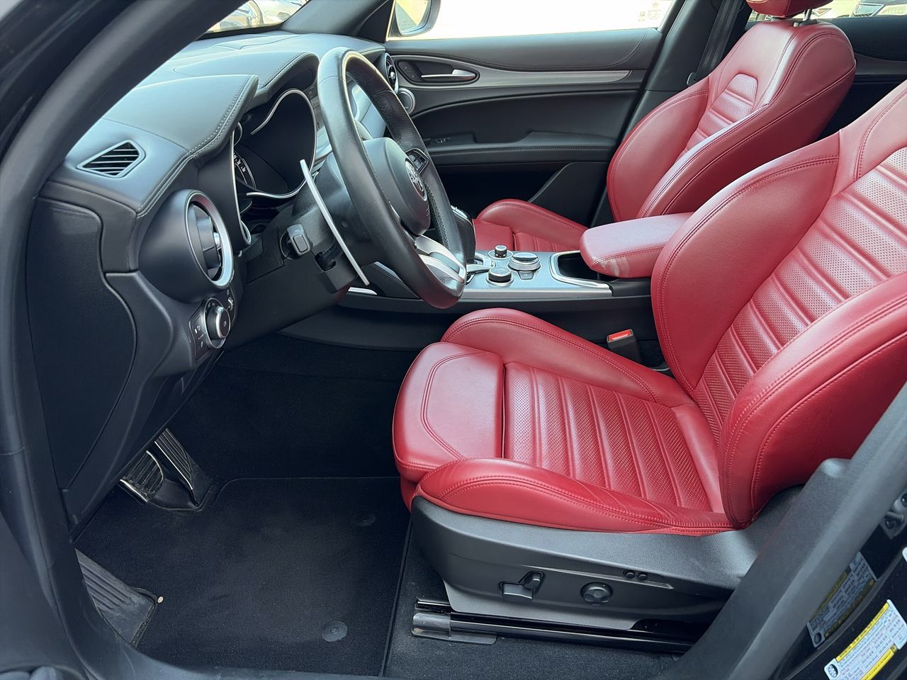 2022 Alfa Romeo Stelvio