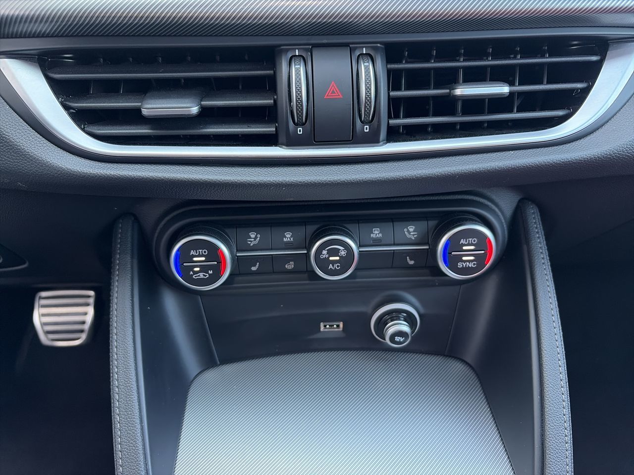 2022 Alfa Romeo Stelvio