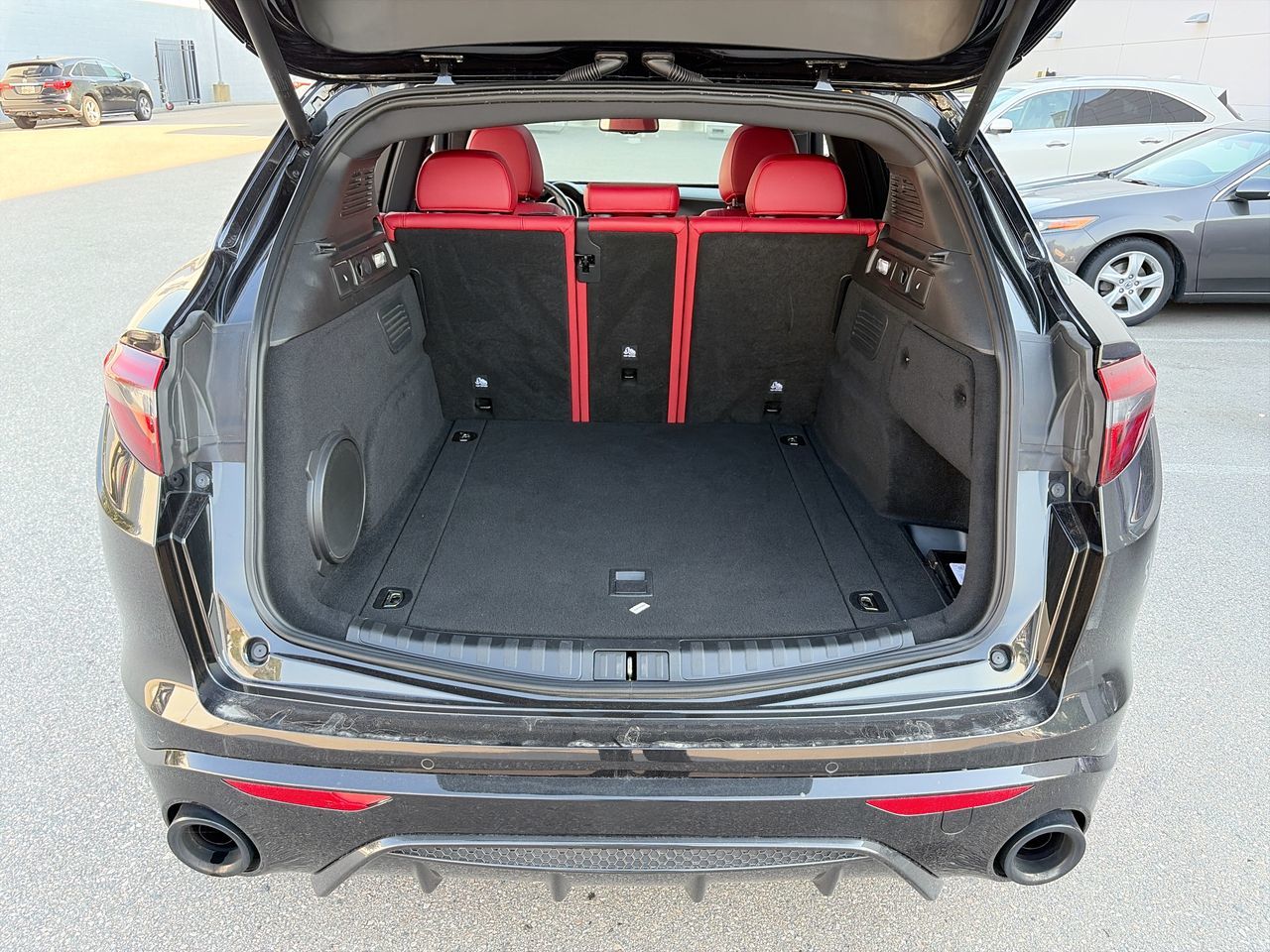 2022  Stelvio