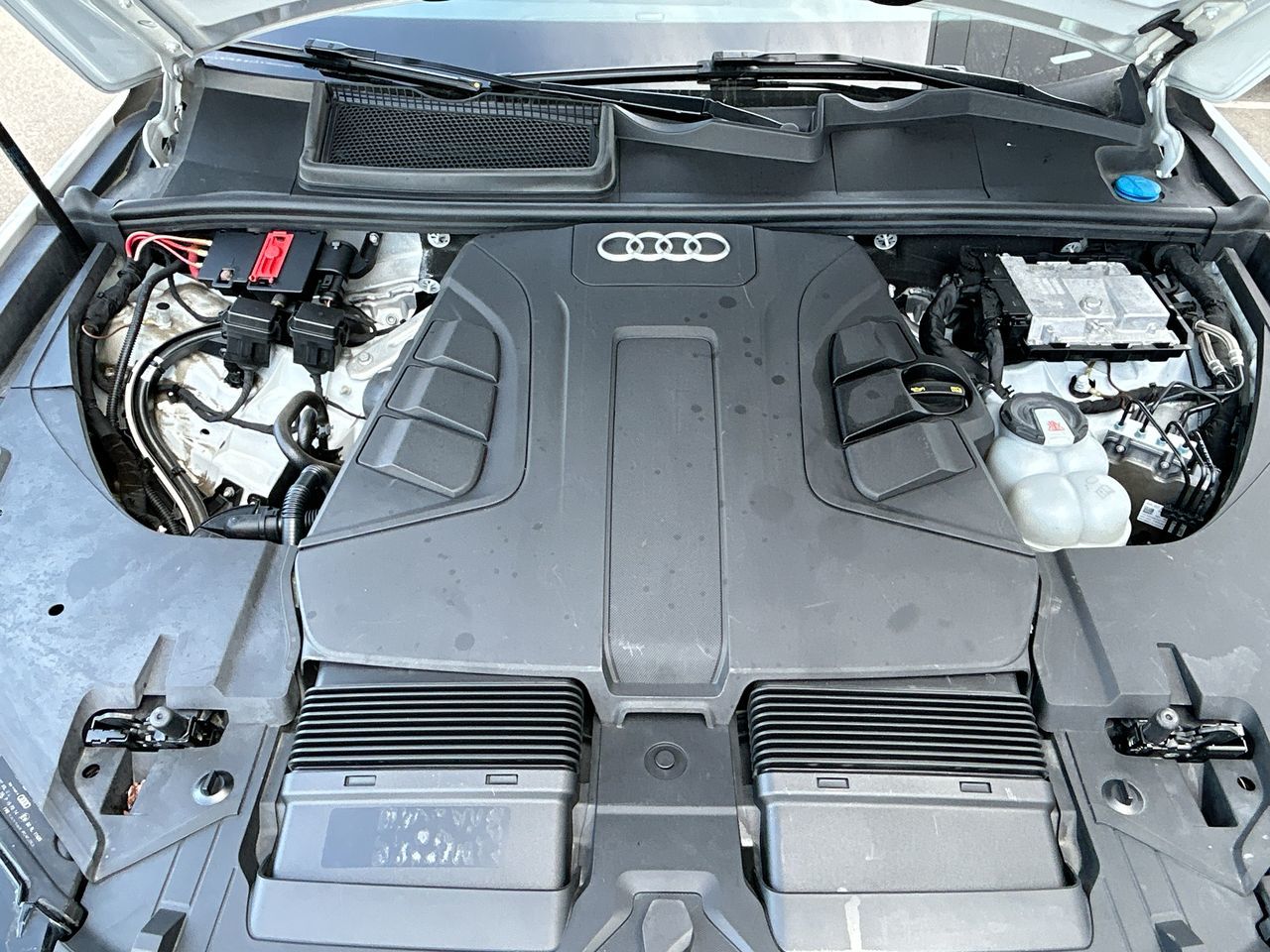 Voxcar AUDI Q7 SUV in , VANCOUVER