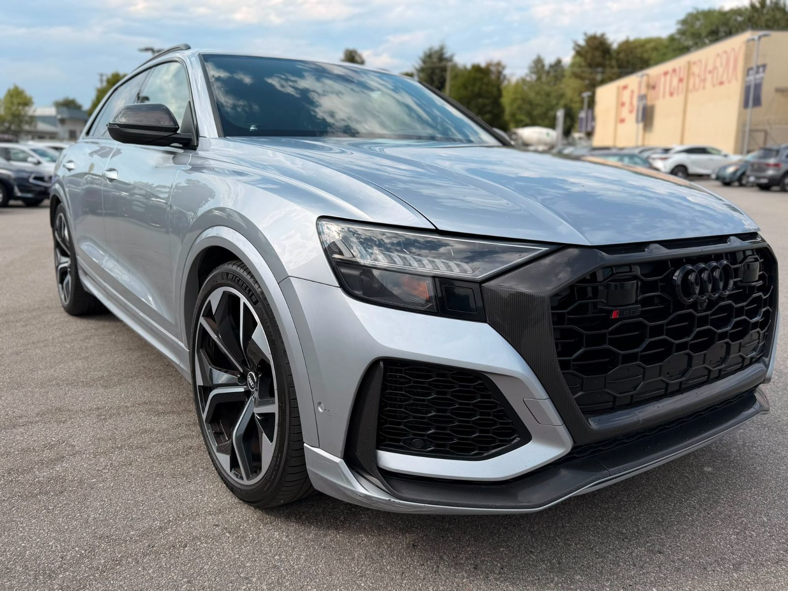 2021  RS Q8