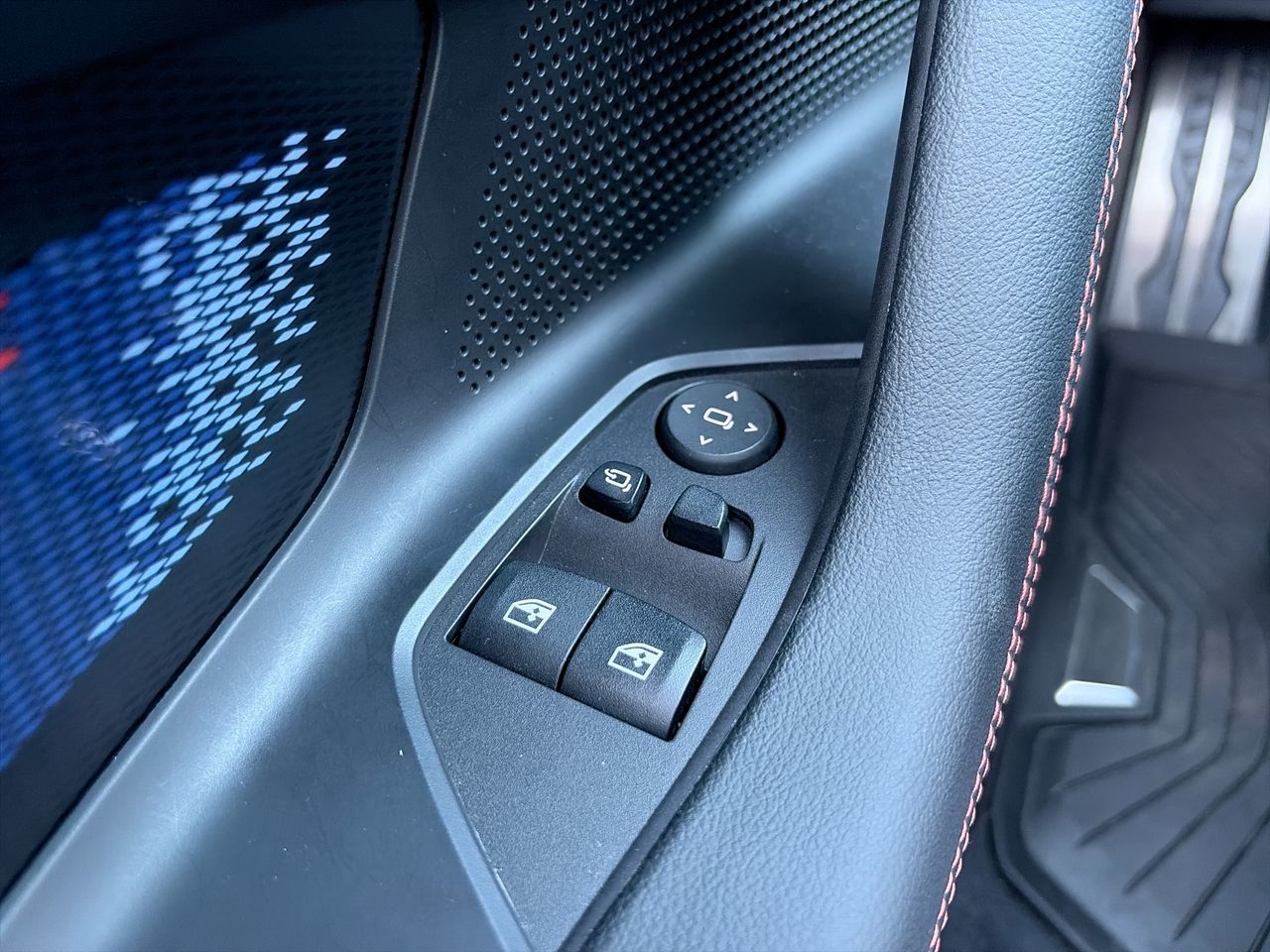 2025 BMW M2