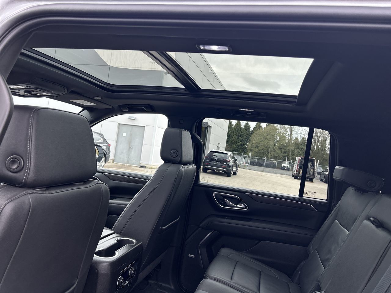Chevrolet Suburban  2023 à Langley, Colombie-Britannique