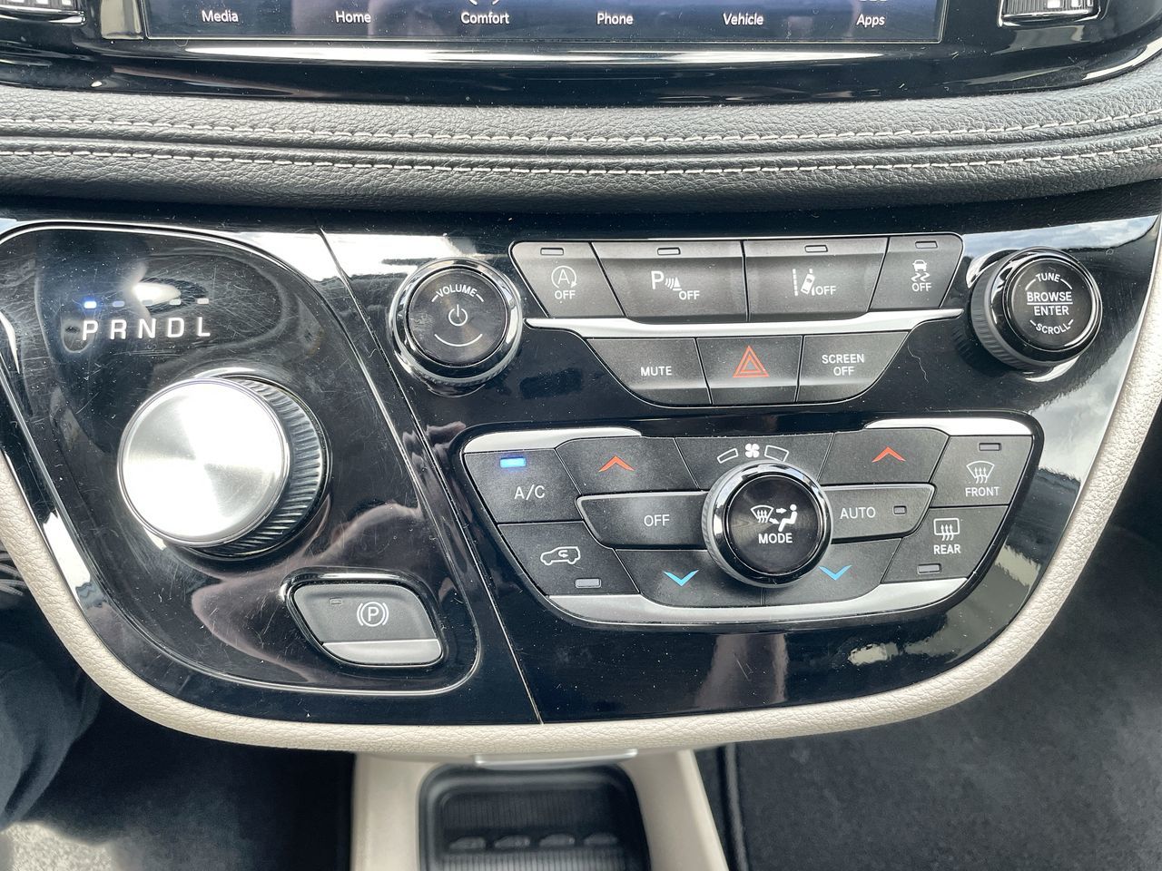 2024 Chrysler Pacifica