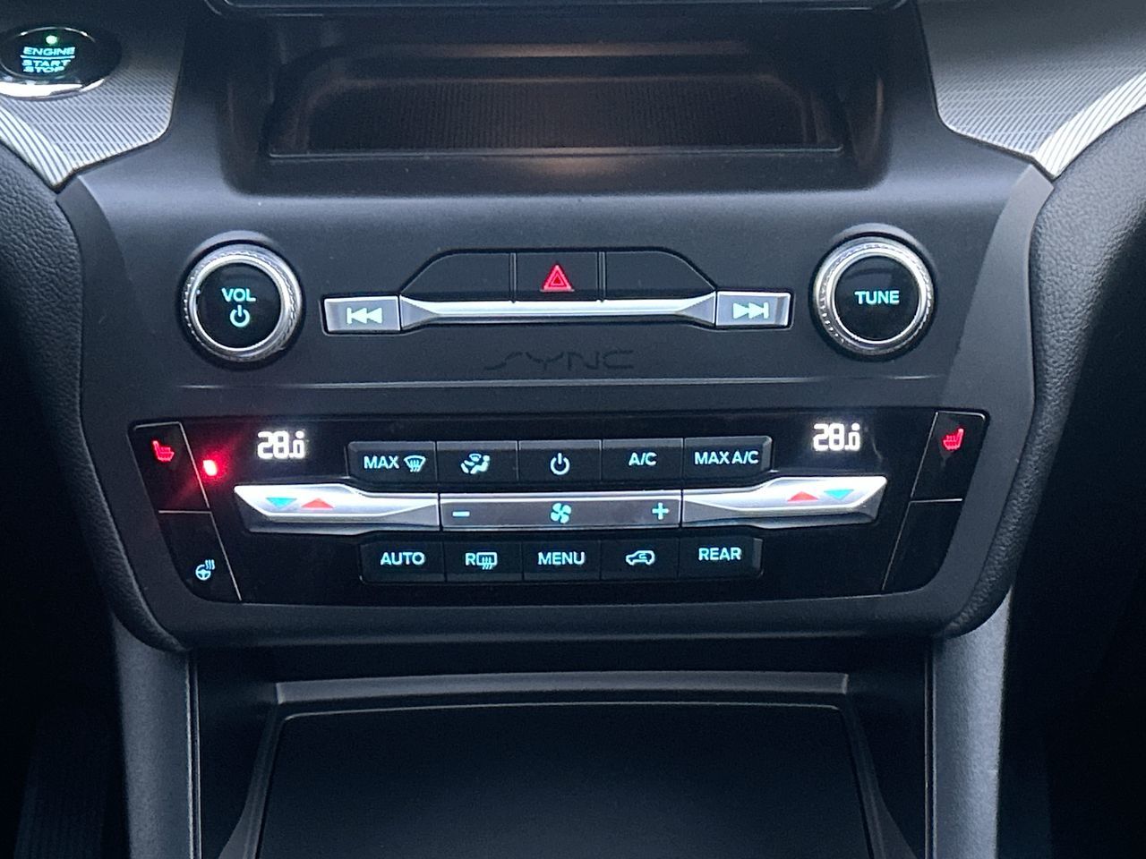 Ford Explorer  2020 à Langley, Colombie-Britannique