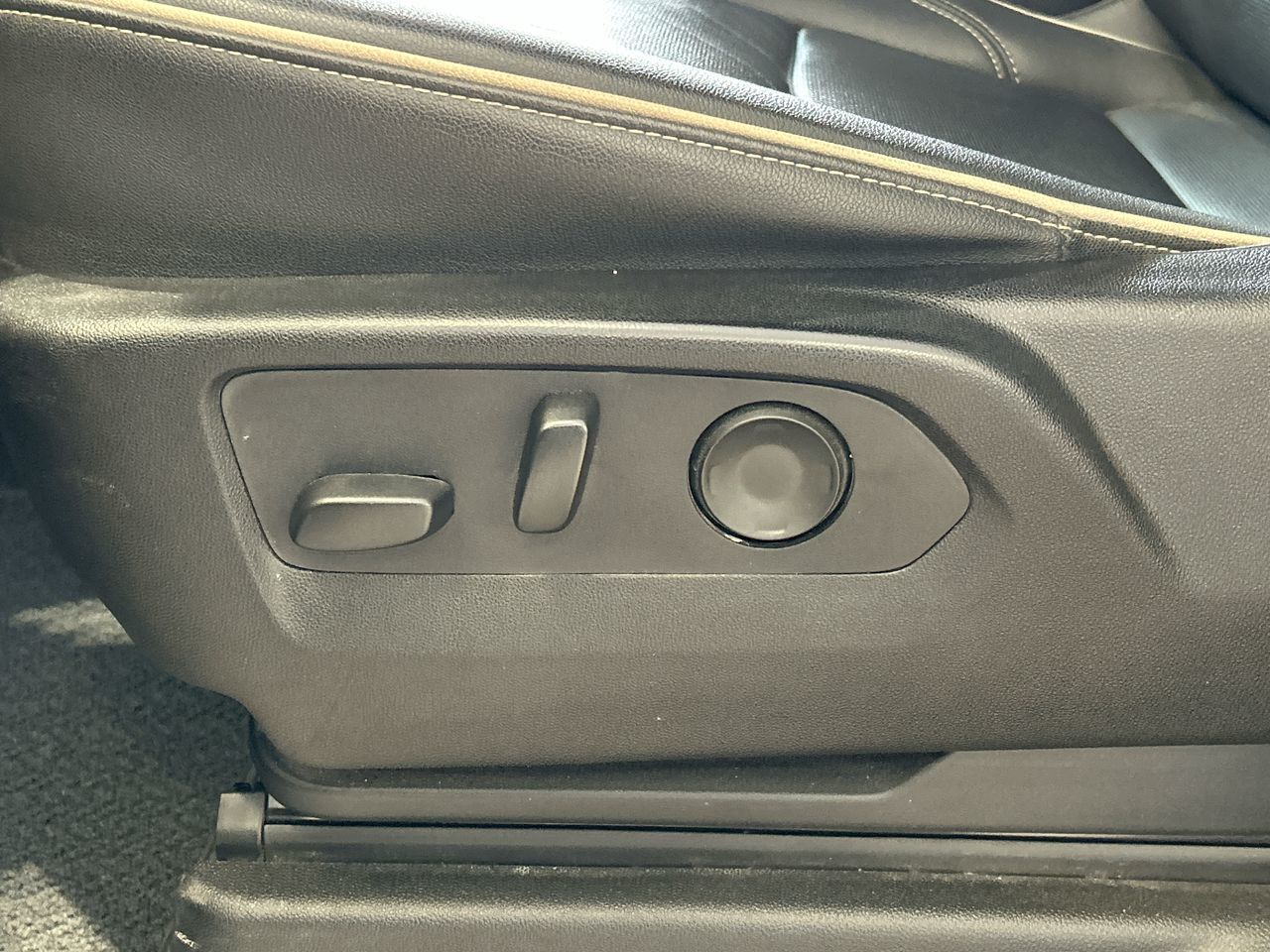 2024 GMC YUKON XL 4WD SLT in Langley, British Columbia