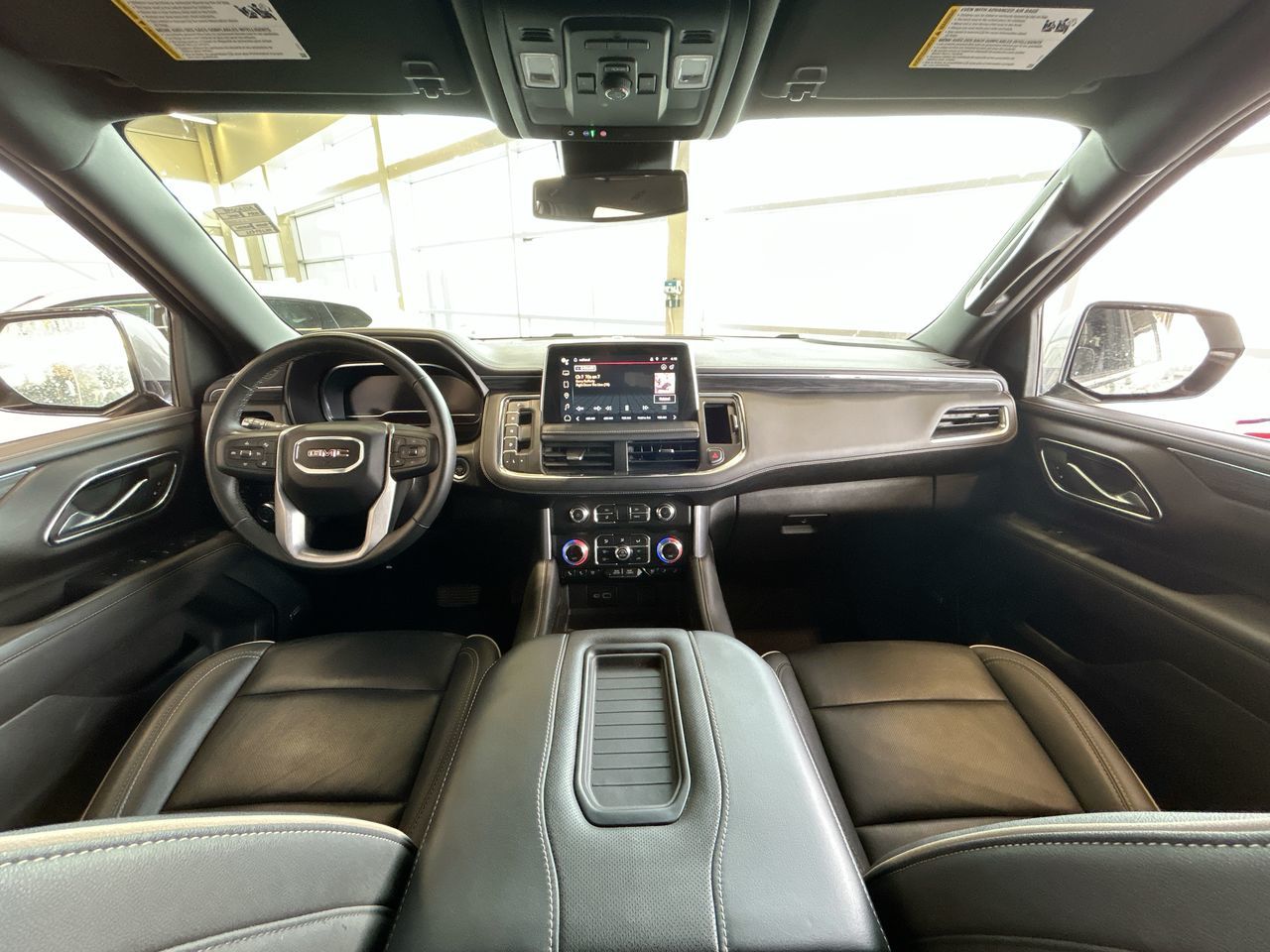 2024 GMC YUKON XL 4WD SLT in Langley, British Columbia